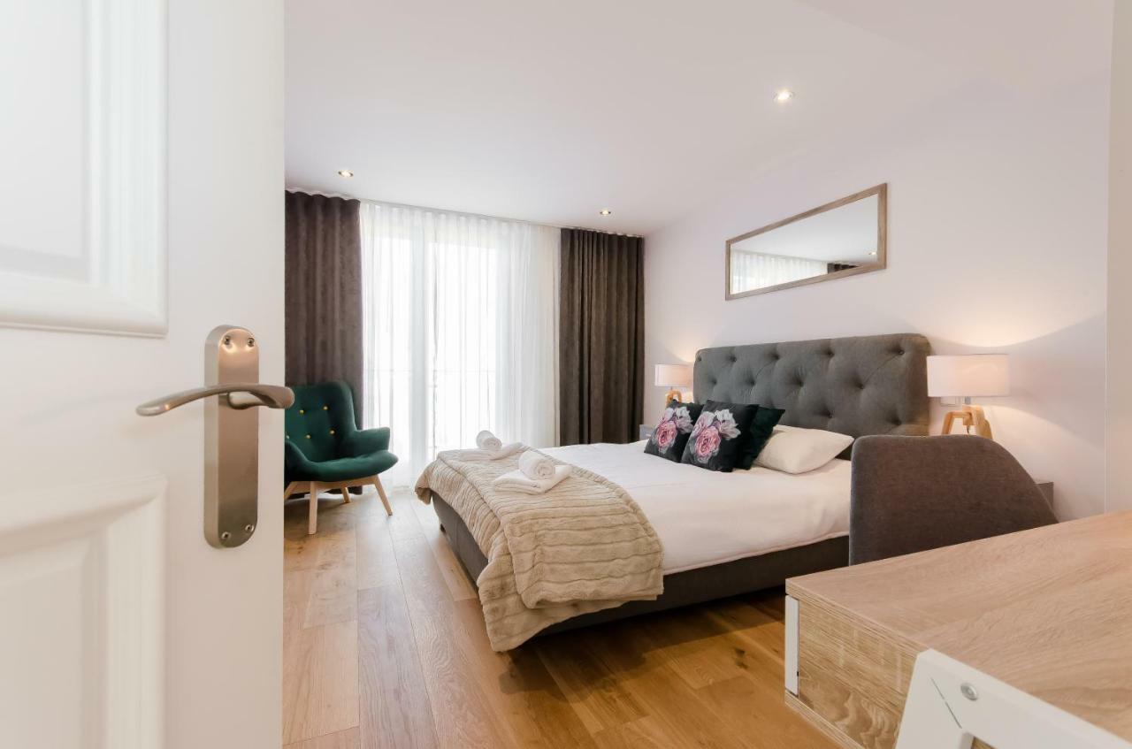 Ferienwohnung Kazimierz Penthouse with private terrace Krakau Exterior foto