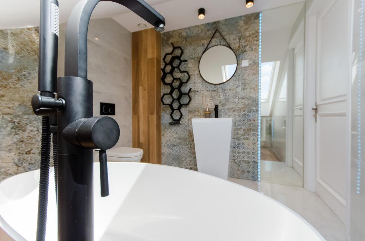 Ferienwohnung Kazimierz Penthouse with private terrace Krakau Exterior foto
